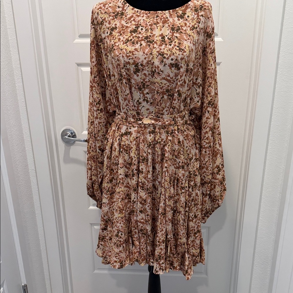 TALULAH Long Sleeve Dress in Brown and Cream Floral - Picture 10 of 11